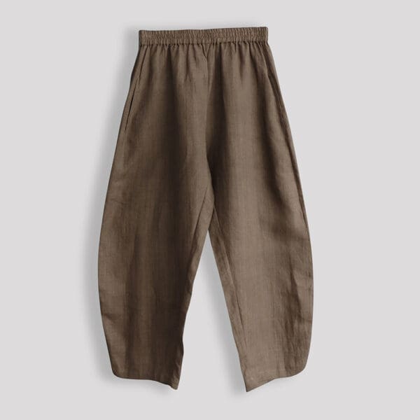 linen trousers