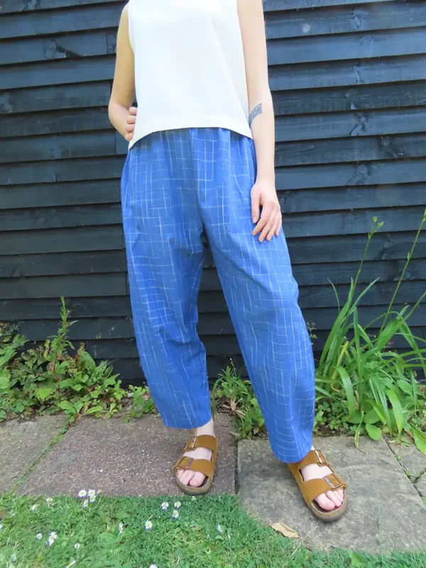 pull on trousers