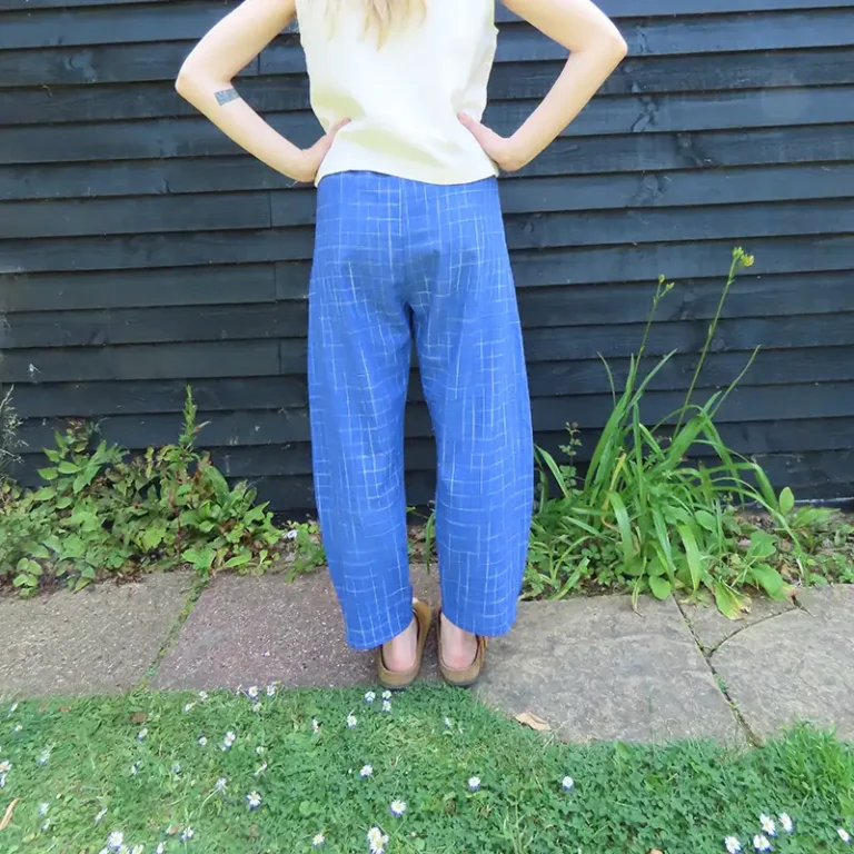 pull on trousers