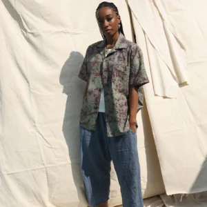 woman wearing short sleeve batik shirt