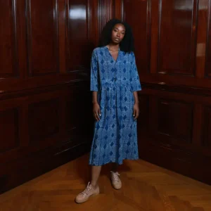 dress with buttons