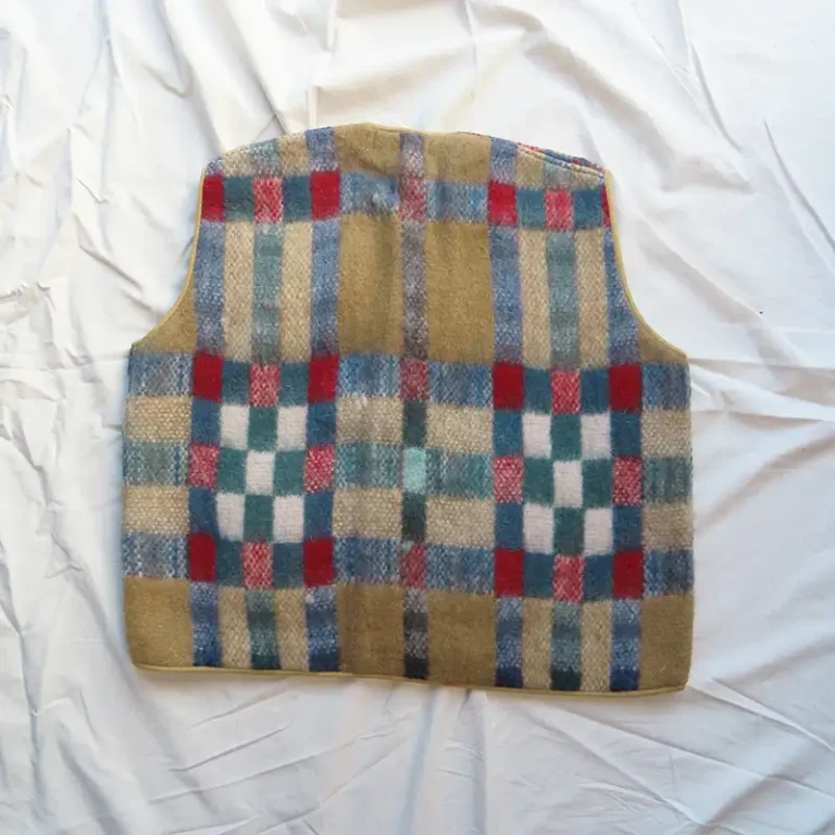 WOOLLEN WAISTCOAT