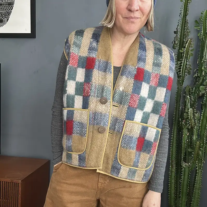 WOOLLEN WAISTCOAT