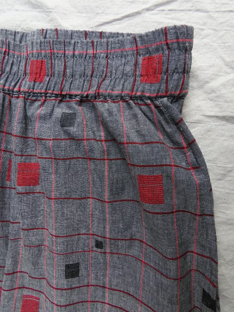 pull on trousers