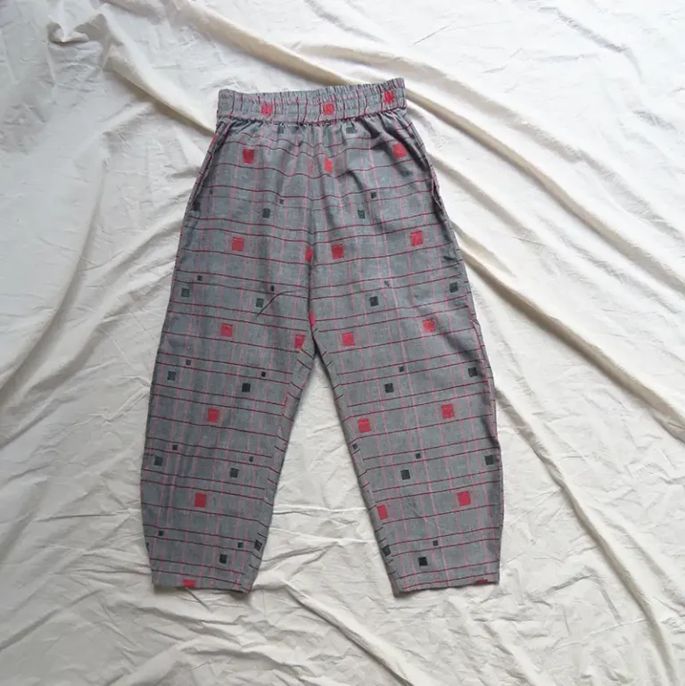 pull on trousers