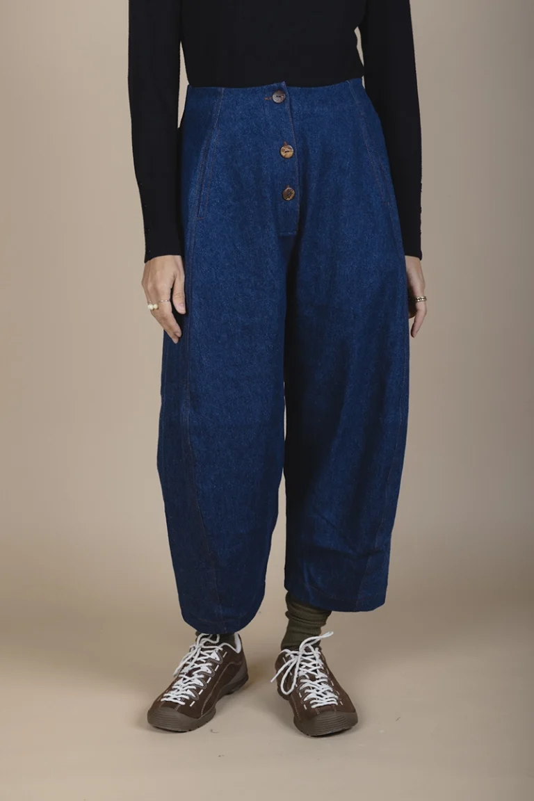 woman wearing hemp cotton denim jeans