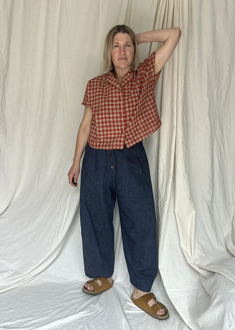 woman wearing Structured soft barrel leg jeans