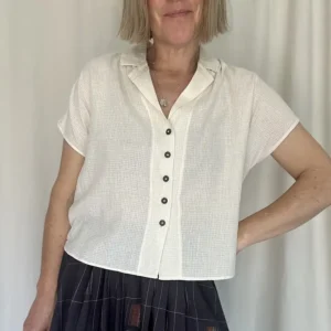 woman wearing organic cotton short sleeved shirt