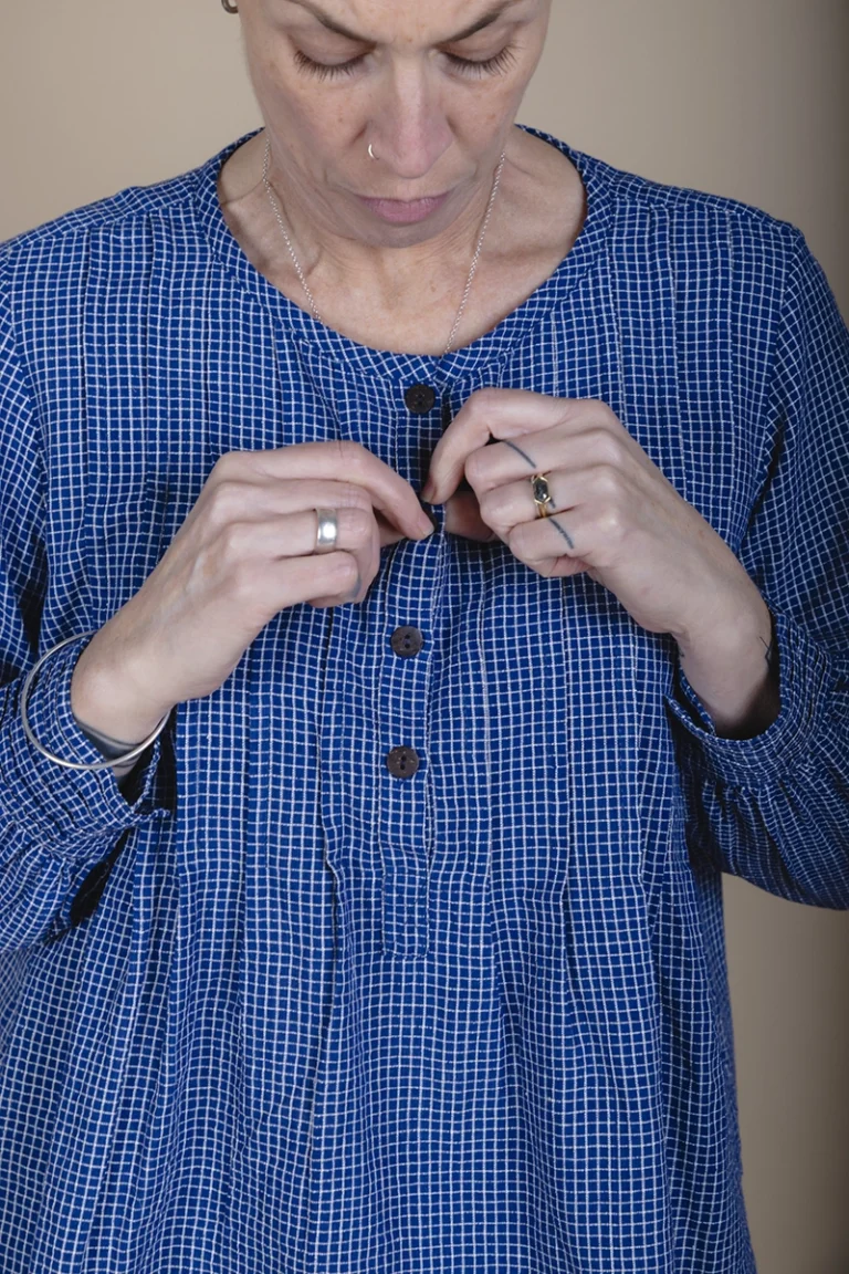 zoom in of handwoven cotton shirt