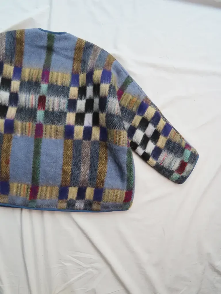 zoom in checker pattern blanket jacket